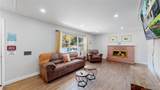 3067 Holly Place - Photo 4