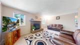 7027 Vivian Court - Photo 14