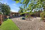 665 Perry Street - Photo 22