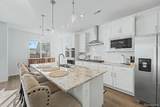 2901 Oxley Street - Photo 6