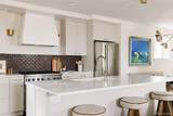 745 York Street - Photo 8