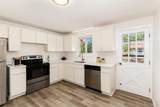 1157 Everett Street - Photo 14