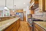 1860 Manor Lane - Photo 33