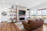 9505 Autumn Moon Avenue - Photo 6