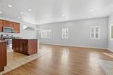 1949 Flanders Way - Photo 8
