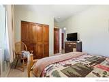 208 Howe Court - Photo 33