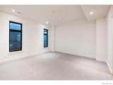 640 Iris Avenue - Photo 34