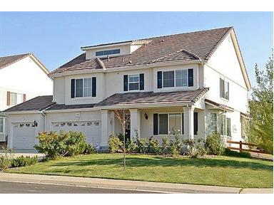 16814 E Weaver Lane, Aurora, CO 80016 (#1130239) :: The HomeSmiths Team - Keller Williams