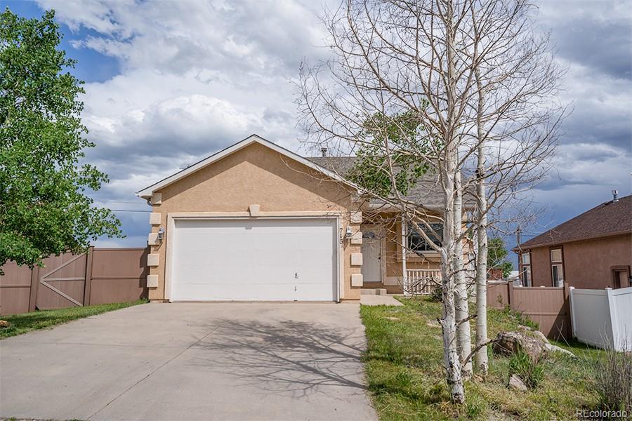715 Circle Road - Photo 1