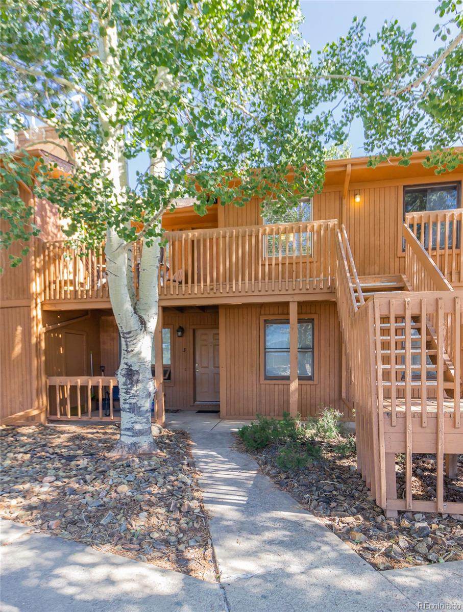 401 Forest Edge Road - Photo 1