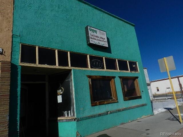 525 Main Street - Photo 1