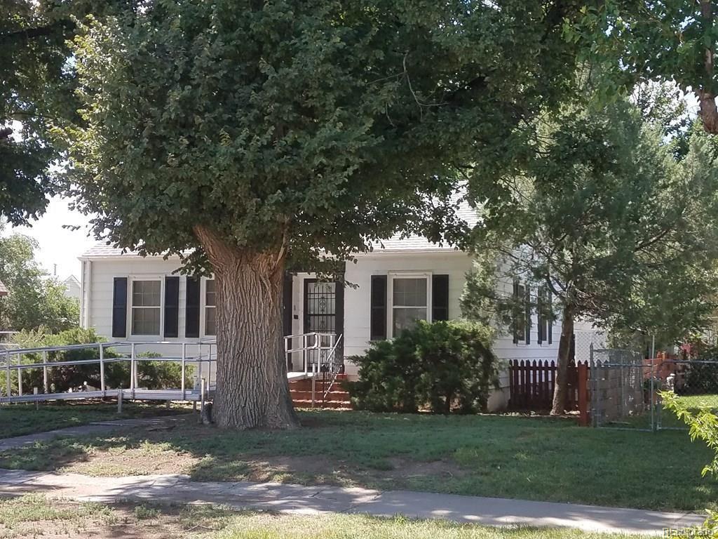 635 Grove Avenue - Photo 1