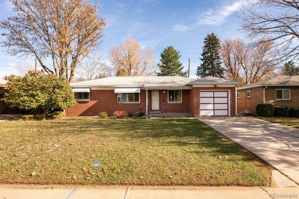 1540 Bellaire Street - Photo 1