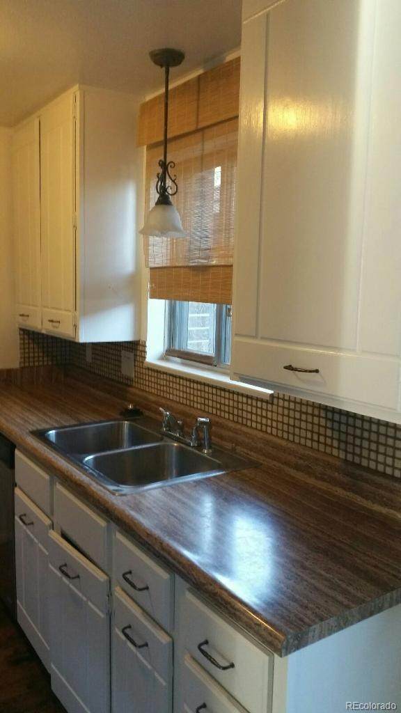 524 Gladiola Street - Photo 1