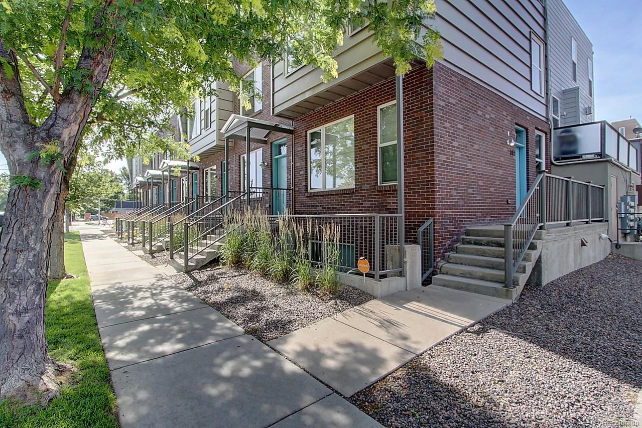 4400 46th Avenue - Photo 1