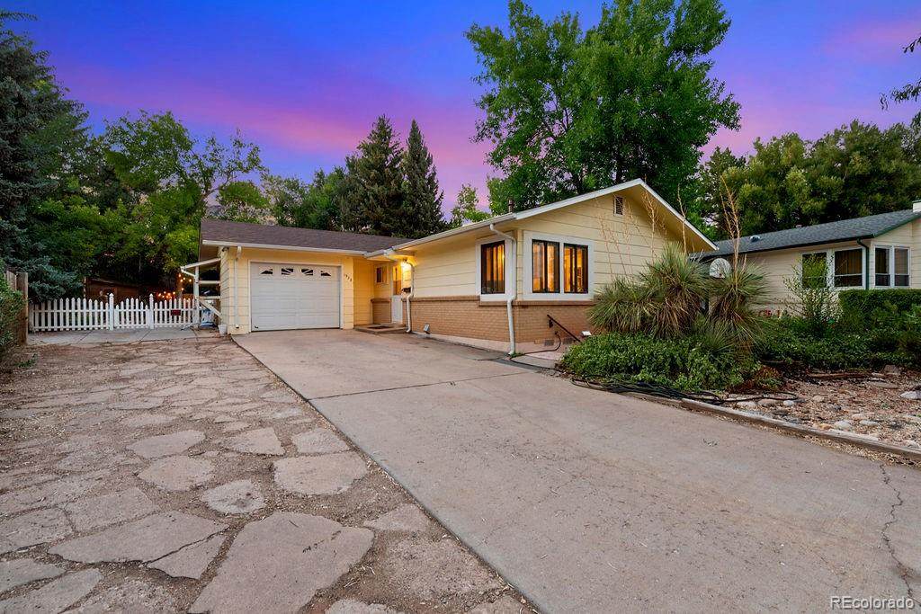 1928 Larkspur Drive - Photo 1
