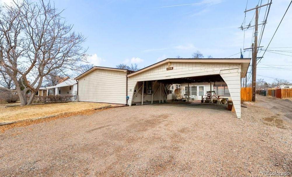 2219 28th Street - Photo 1
