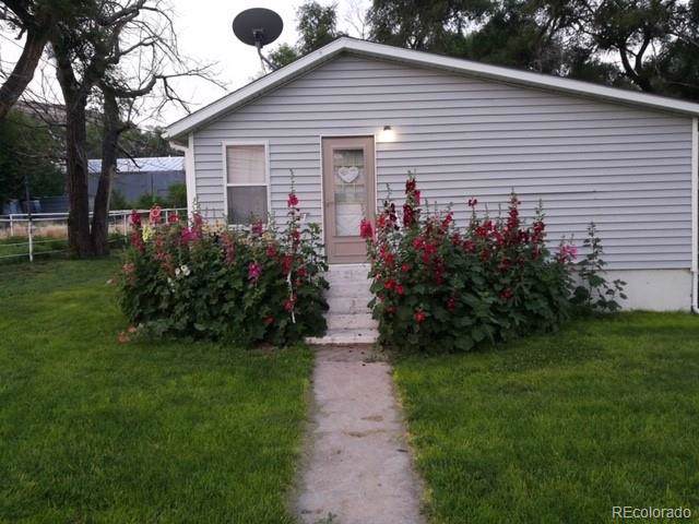 32082 Railway Street - Photo 1
