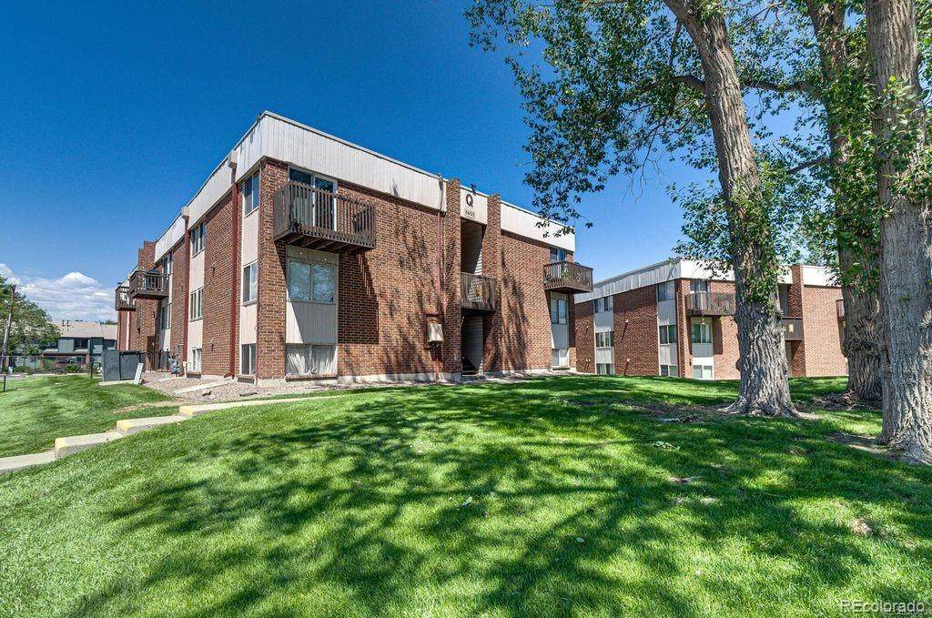 3653 Sheridan Boulevard - Photo 1