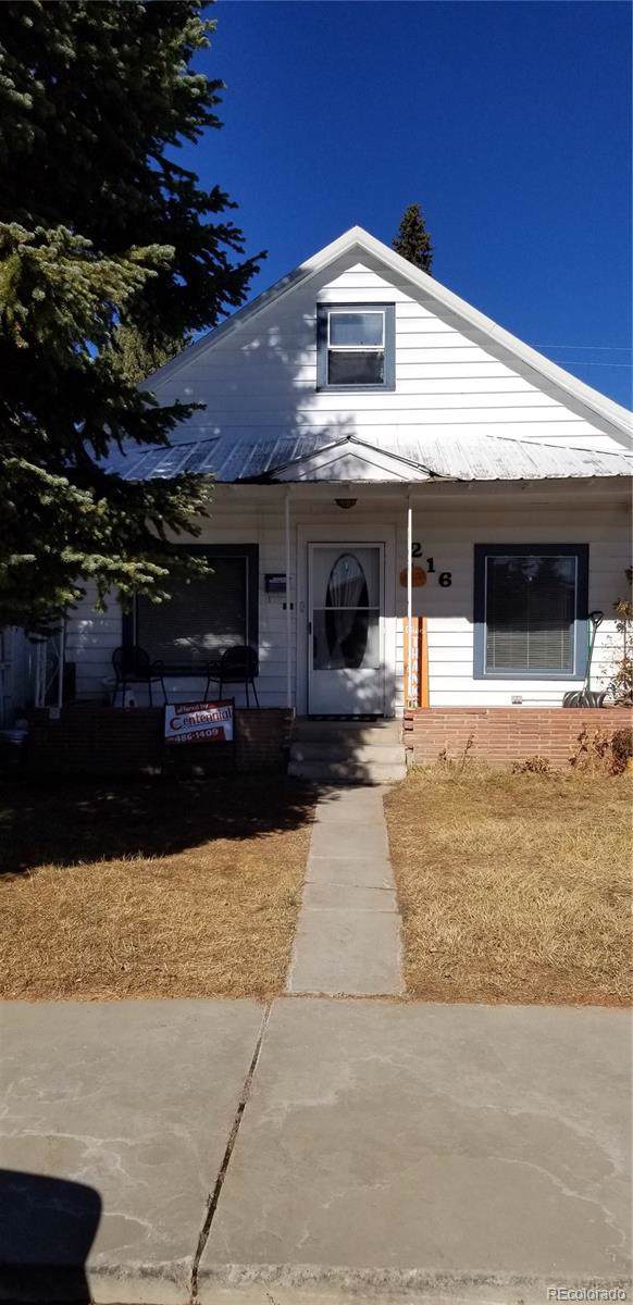 216 7th Street - Photo 1