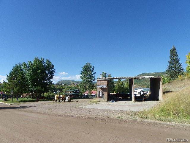 101 Lincoln Avenue - Photo 1