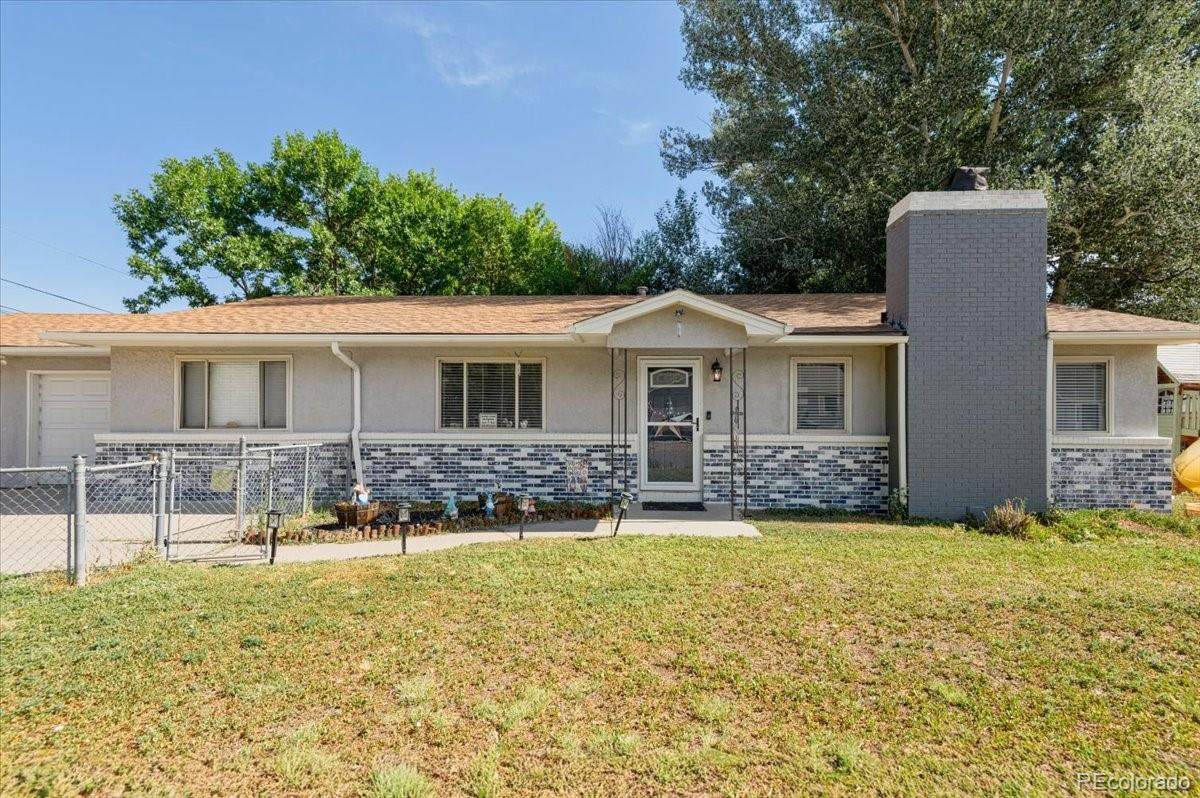 829 3rd Street - Photo 1