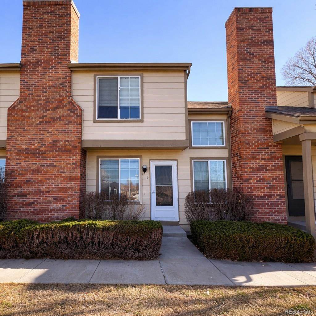 805 Summer Drive - Photo 1