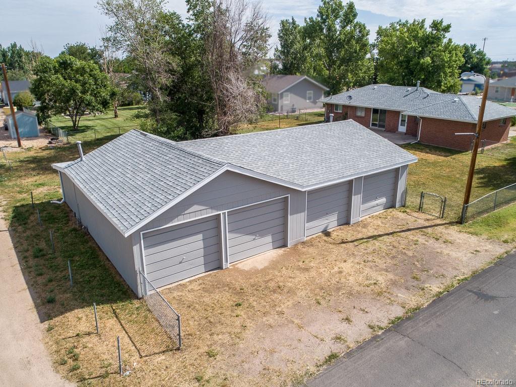1823 Burton Street - Photo 1