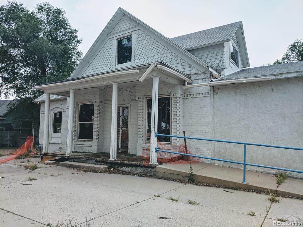 1031 Swink Avenue - Photo 1