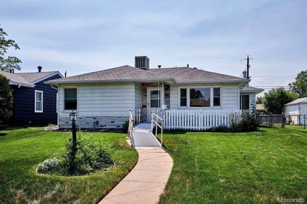 1233 Moline Street - Photo 1