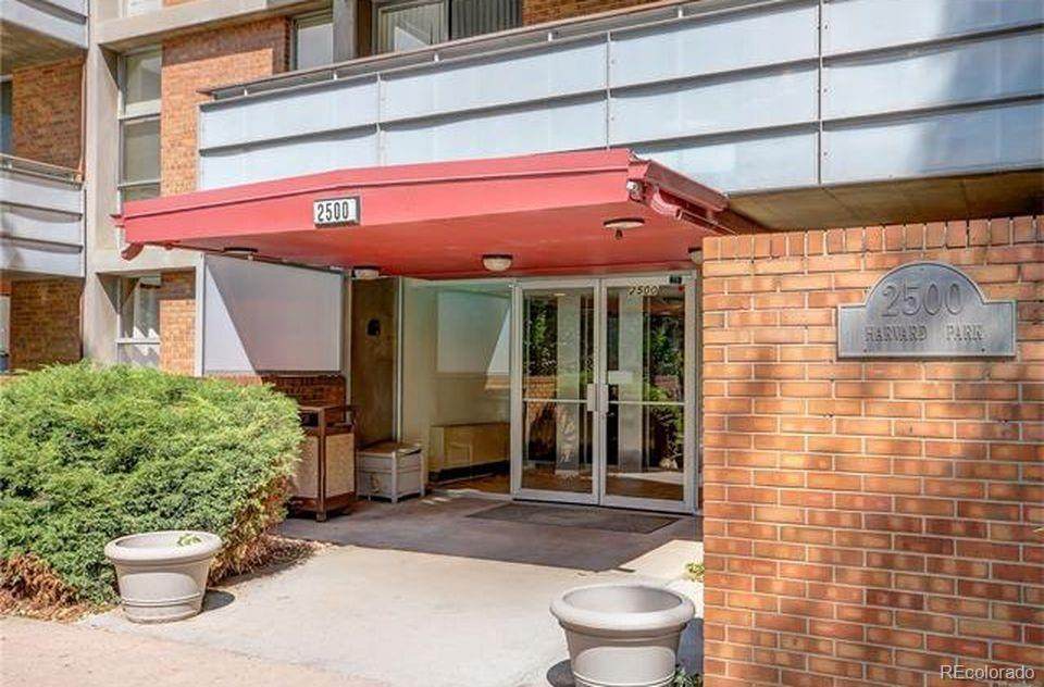 2500 York Street - Photo 1