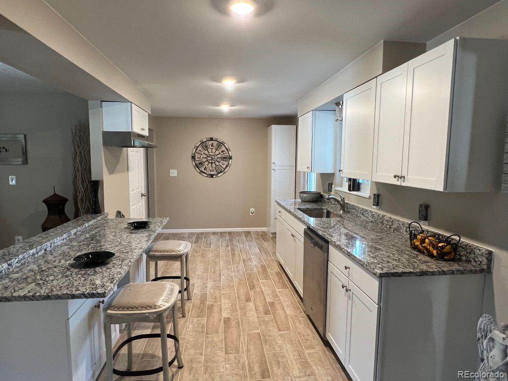 10161 Surrey Drive - Photo 1