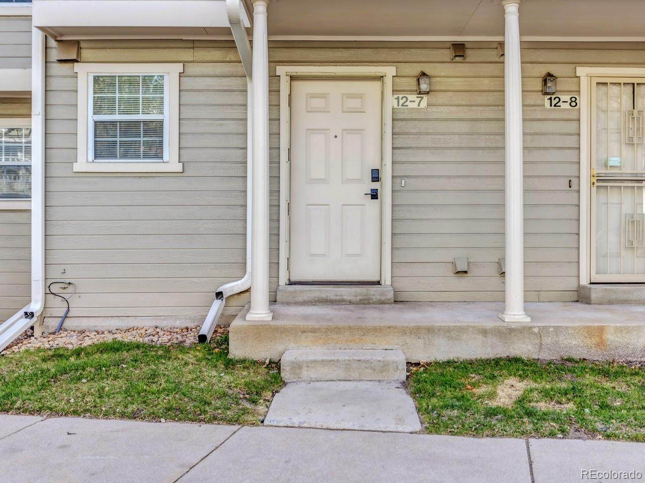 1818 Quebec Way - Photo 1