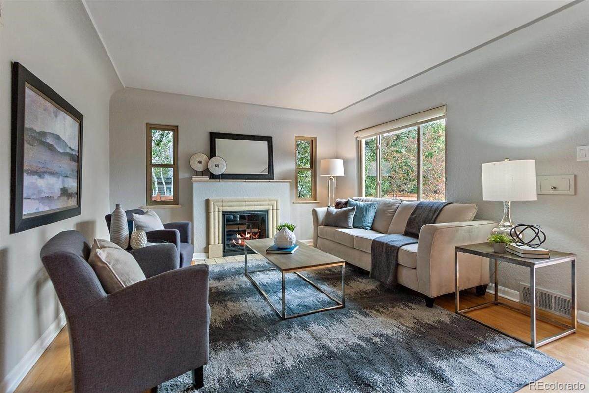 717 Cove Way - Photo 1