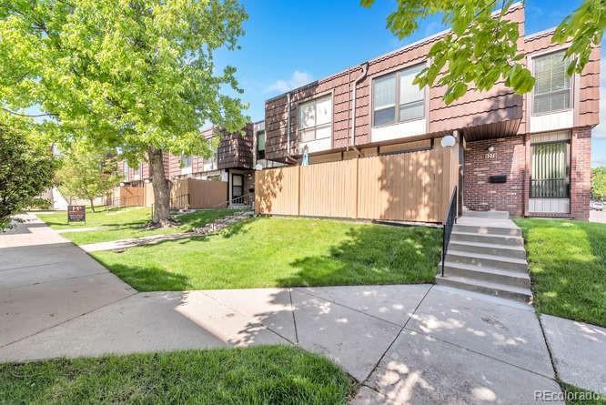 9274 Utah Avenue - Photo 1