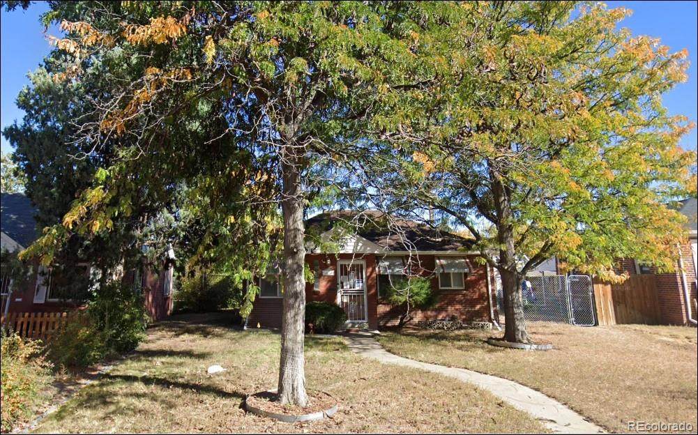 1558 Spruce Street - Photo 1