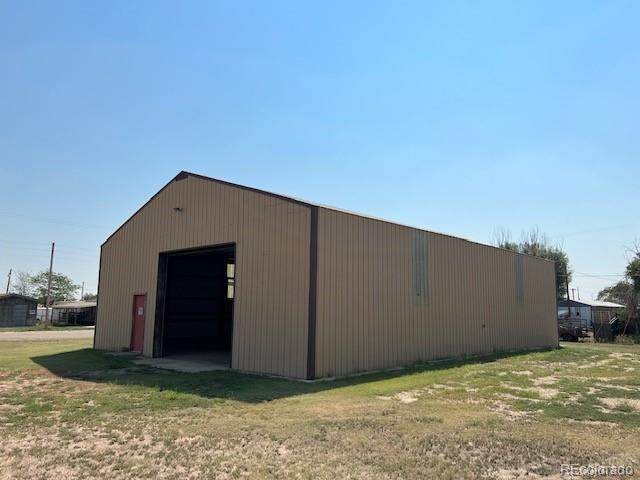 636 6th Street - Photo 1