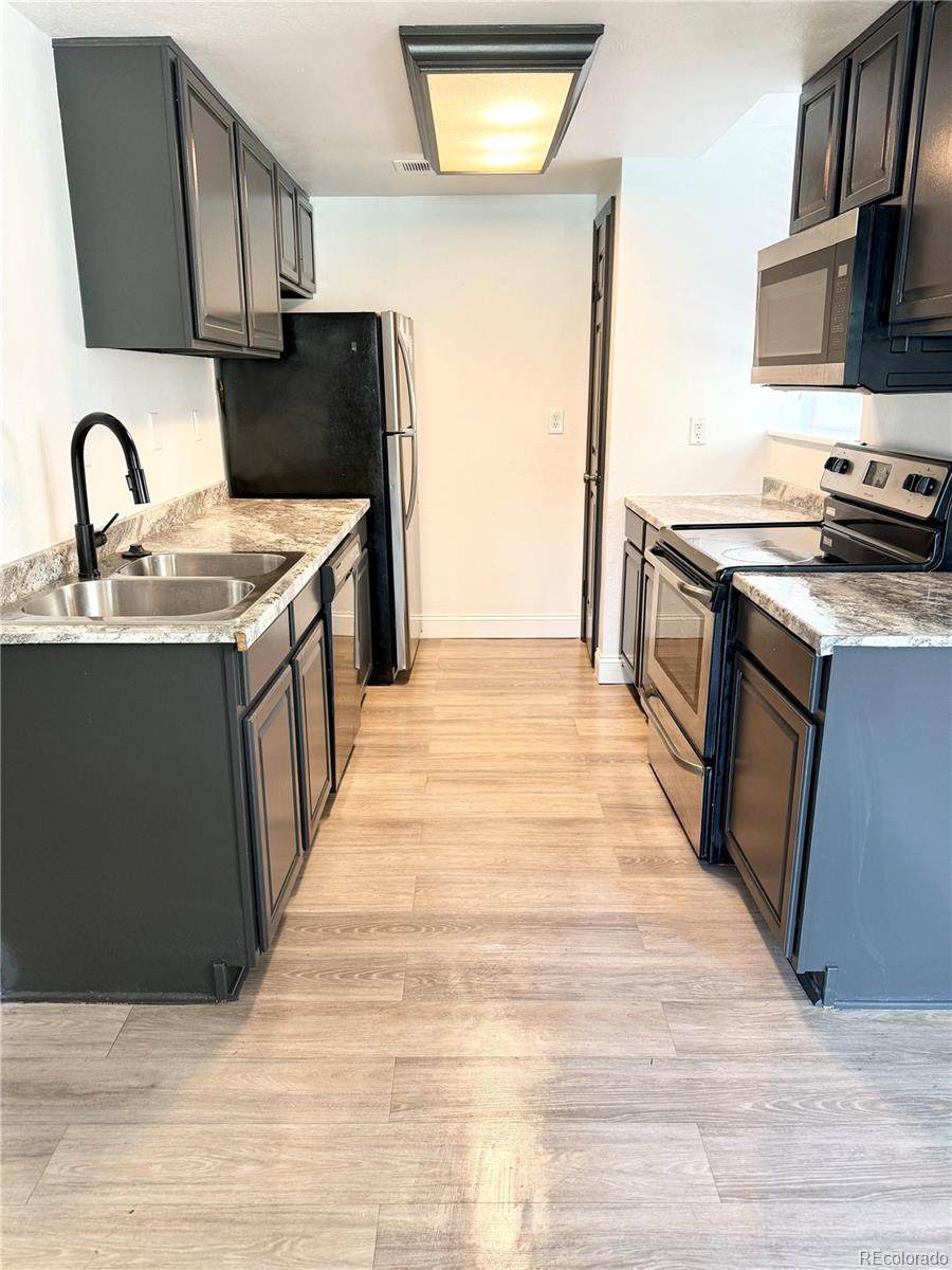 12430 Cornell Avenue - Photo 1