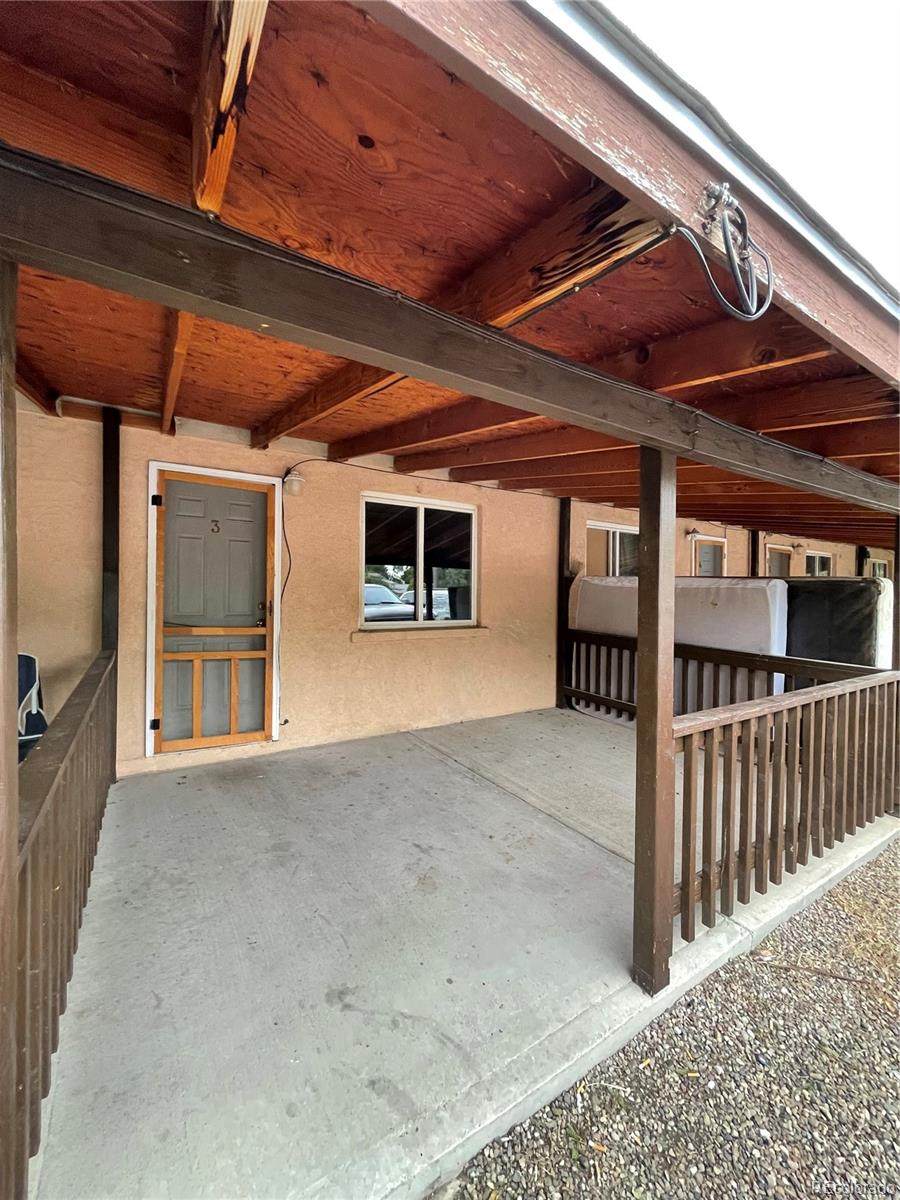 408 5th Street - Photo 1