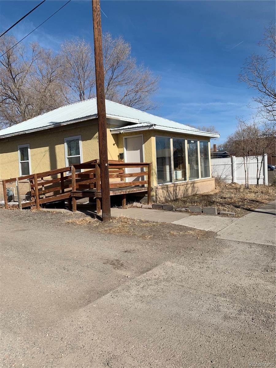1107 Main Street - Photo 1
