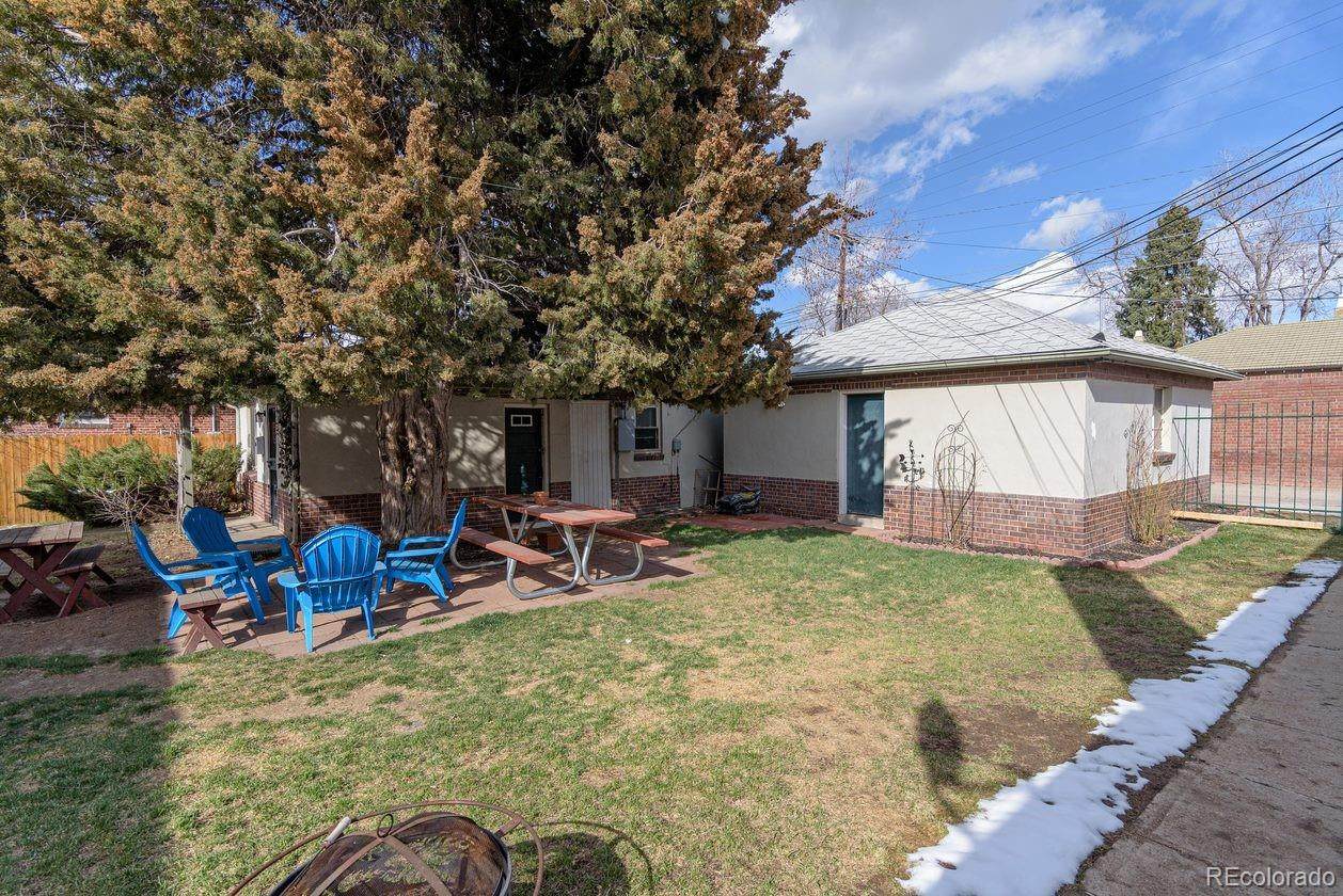 1402 Fairfax Street - Photo 1