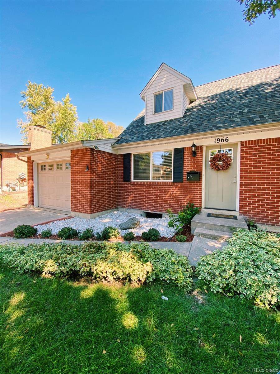 1966 Linden Court - Photo 1