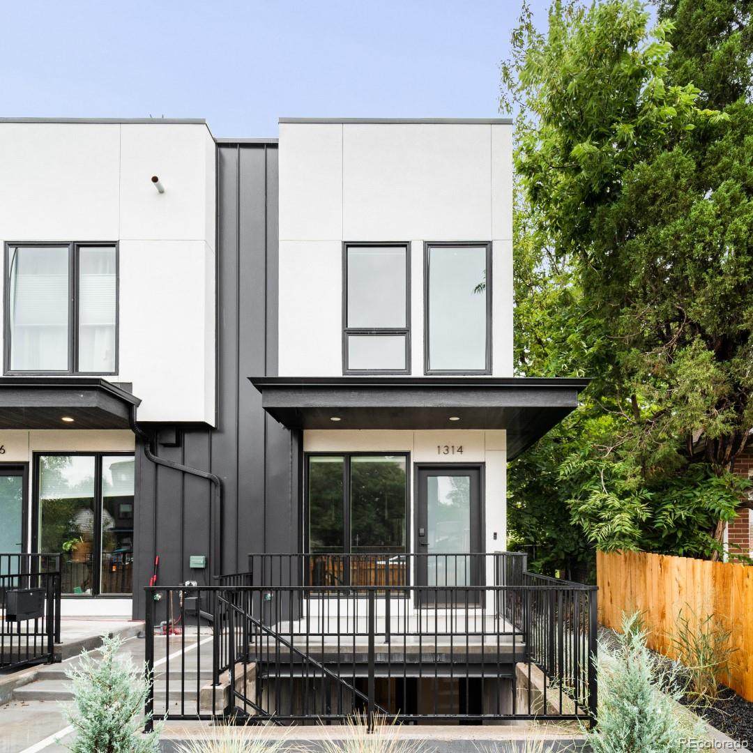 1318 Yates Street - Photo 1