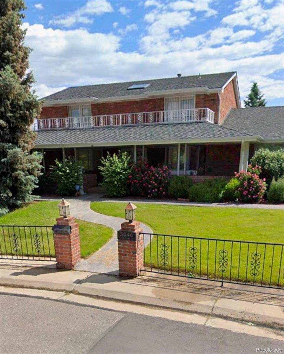 3040 Oak Street - Photo 1