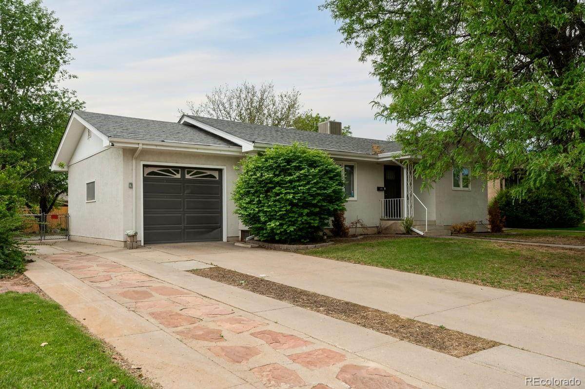 151 Cornell Circle - Photo 1