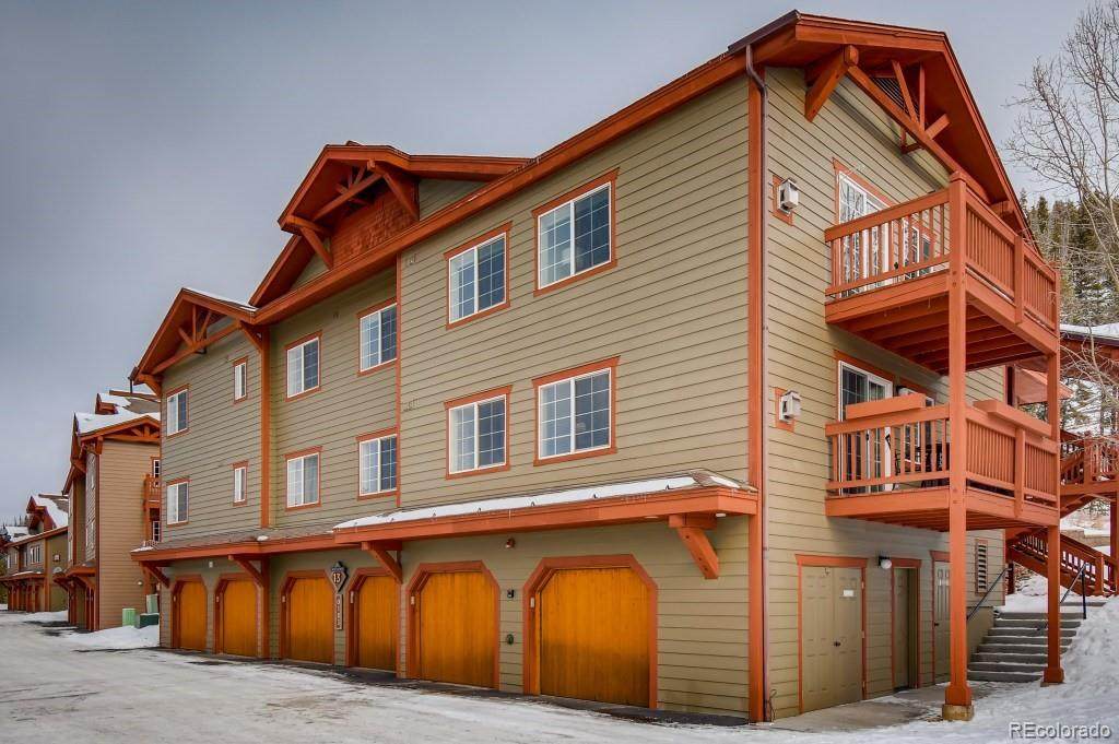183 Pelican Circle - Photo 1
