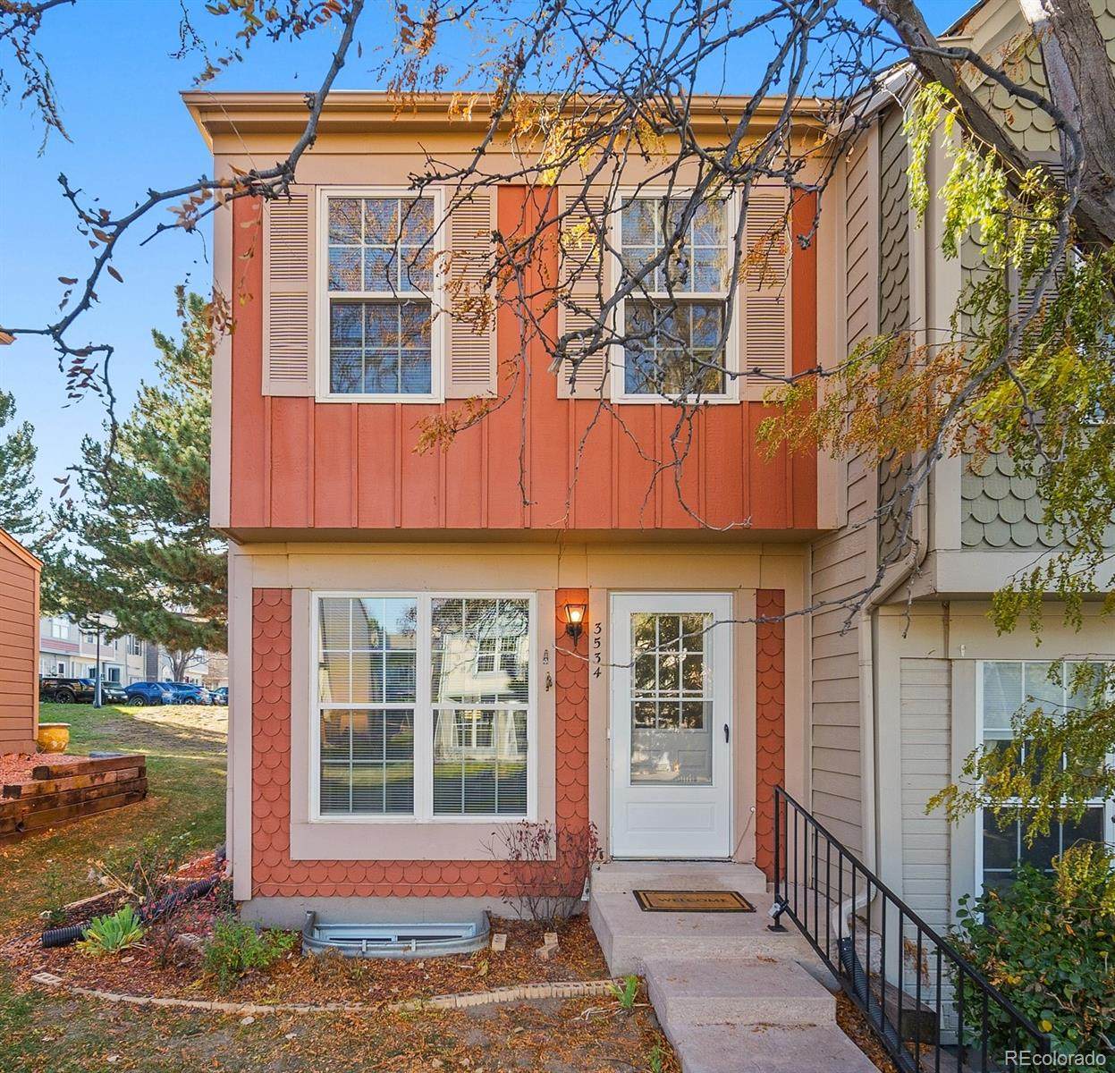 3534 Queen Anne Way - Photo 1