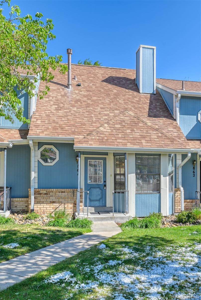 864 London Green Way - Photo 1