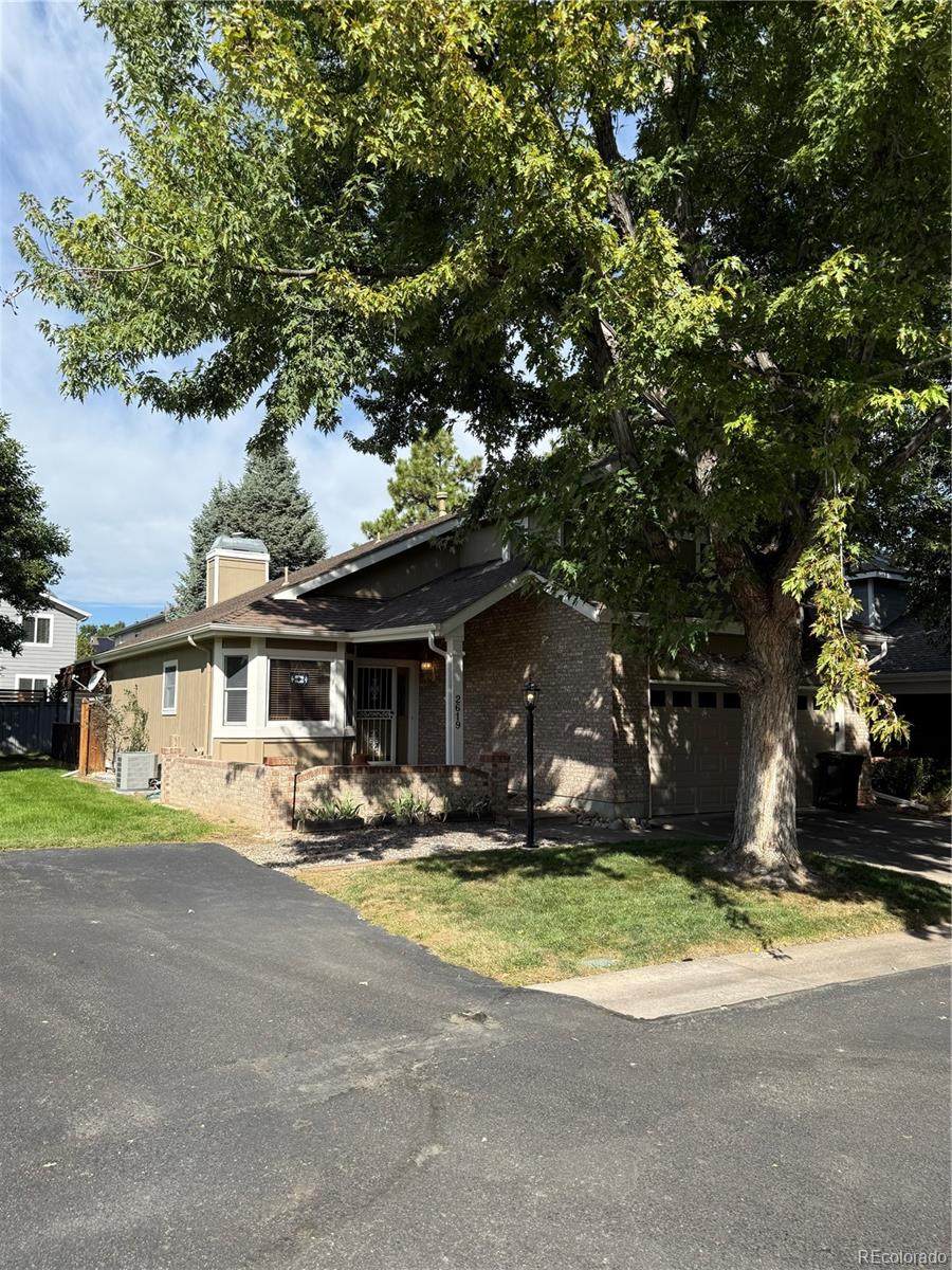 2619 Iris Court - Photo 1