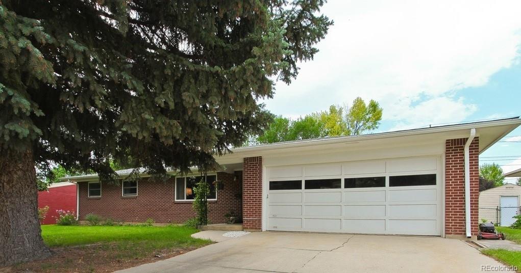 1813 Jewel Drive - Photo 1